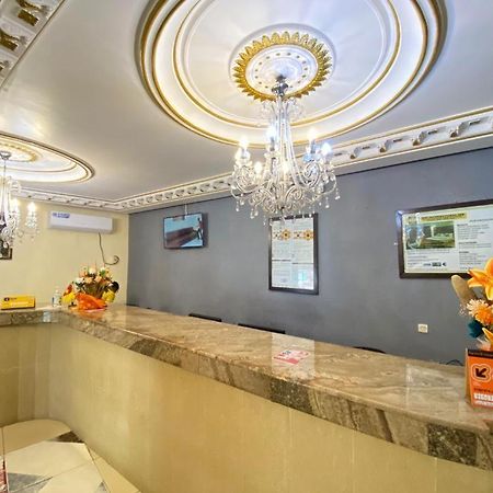 Fini Hotel Bobende يمبي المظهر الخارجي الصورة