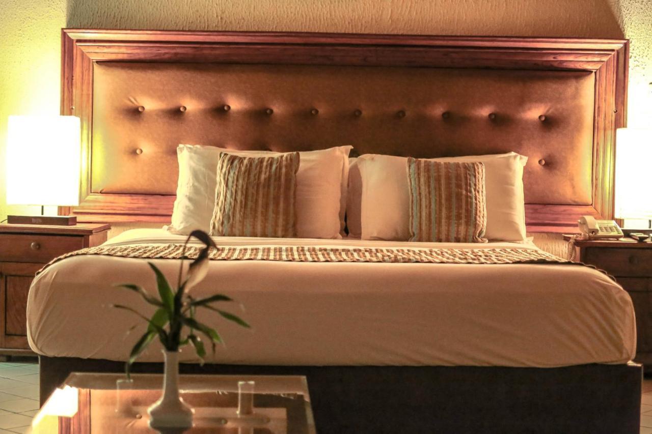 Fini Hotel Bobende يمبي المظهر الخارجي الصورة