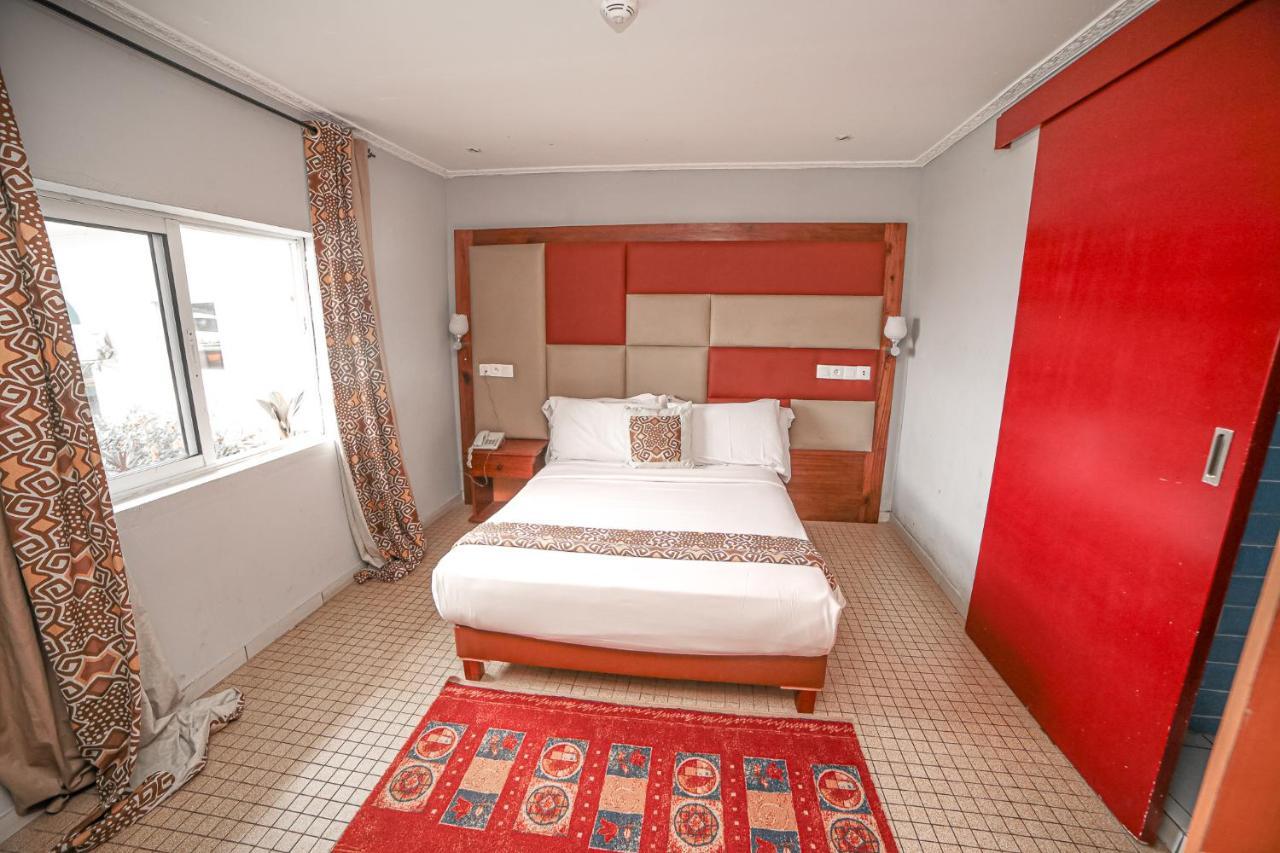 Fini Hotel Bobende يمبي المظهر الخارجي الصورة