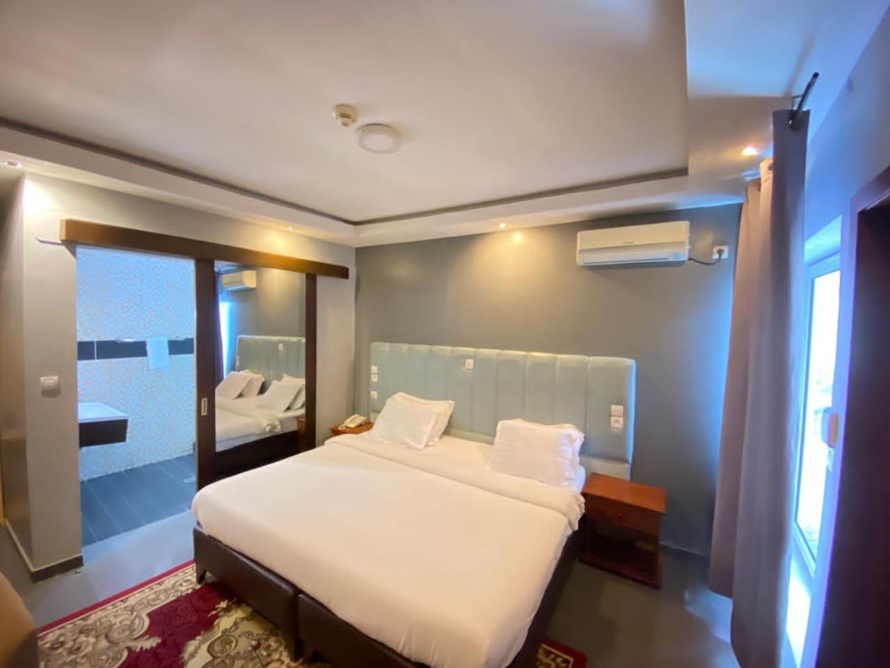 Fini Hotel Bobende يمبي المظهر الخارجي الصورة