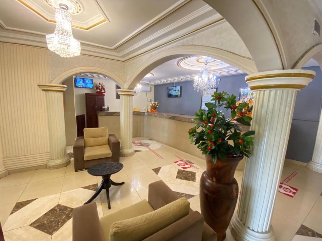Fini Hotel Bobende يمبي المظهر الخارجي الصورة