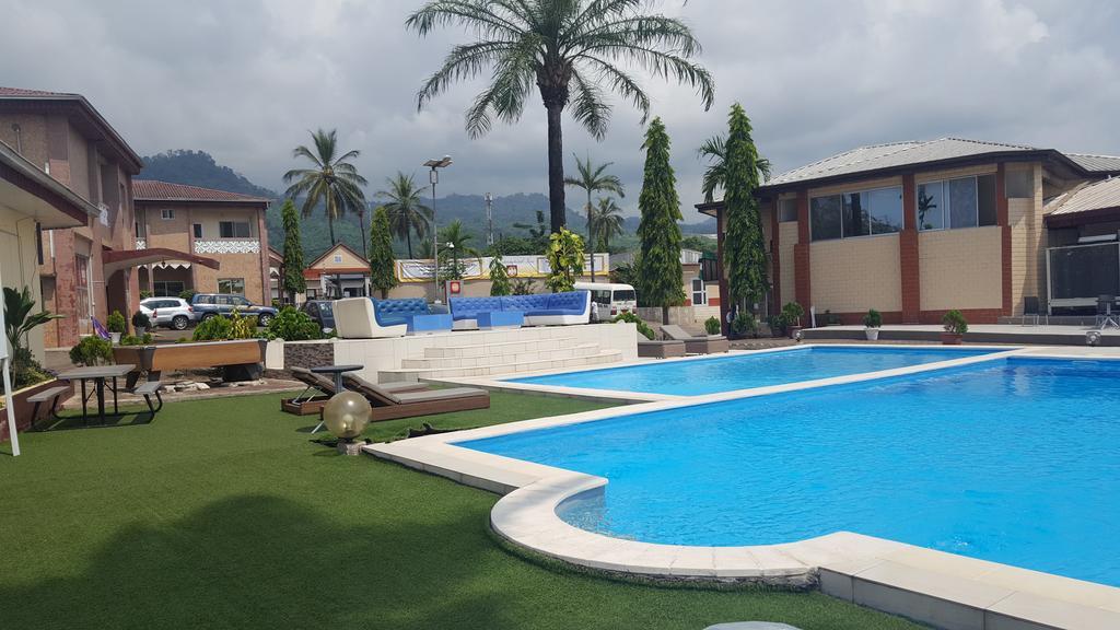Fini Hotel Bobende يمبي المظهر الخارجي الصورة